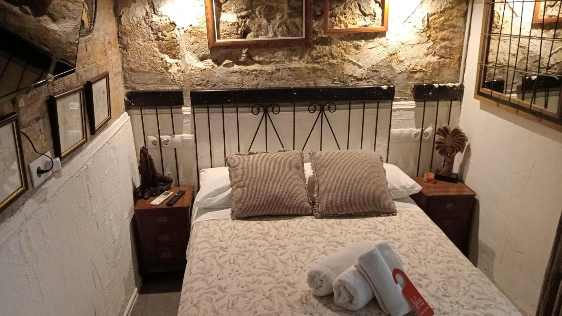 Aparthotel 9 Private Rooms Barcelona